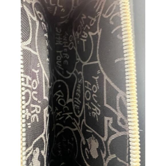 BETSEY JOHNSON Quilted Heart Black White & Red Signature Wristlet Wallet - Picture 5 of 8